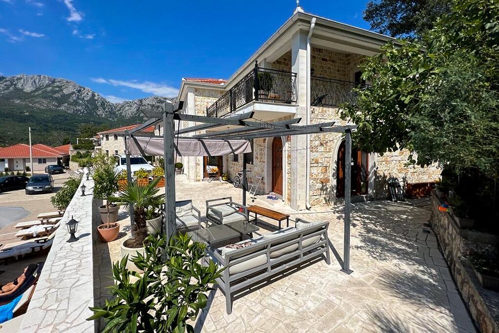 Photo of Outdoor in Bar