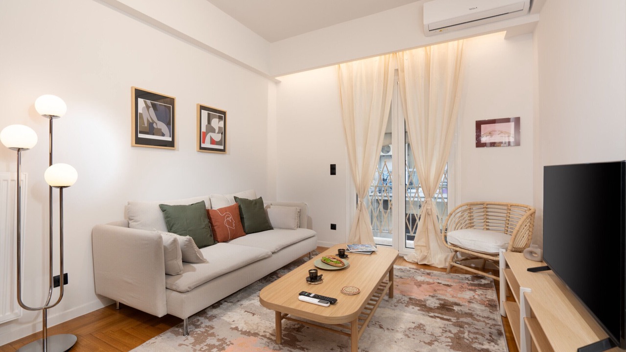 Photo of Livingroom in Exarhia
