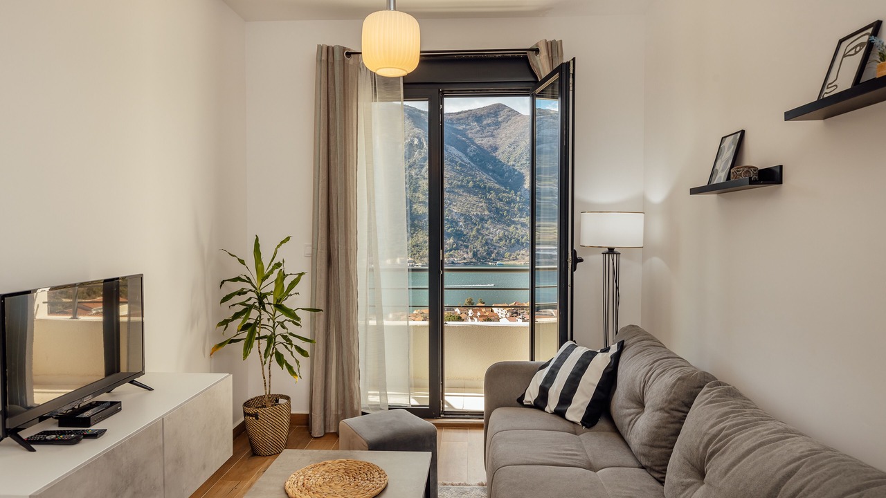 Photo of Livingroom in Kotor