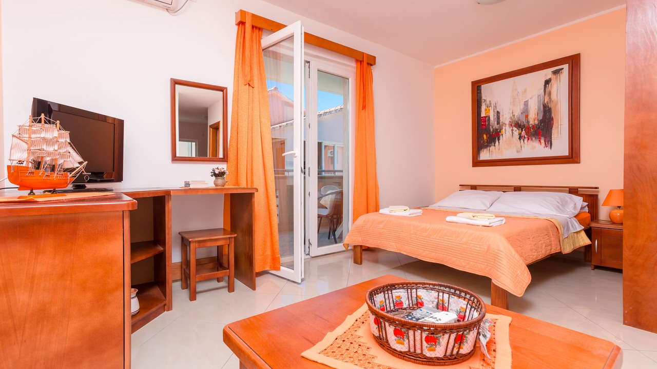 Photo of Bedroom in Tomicici