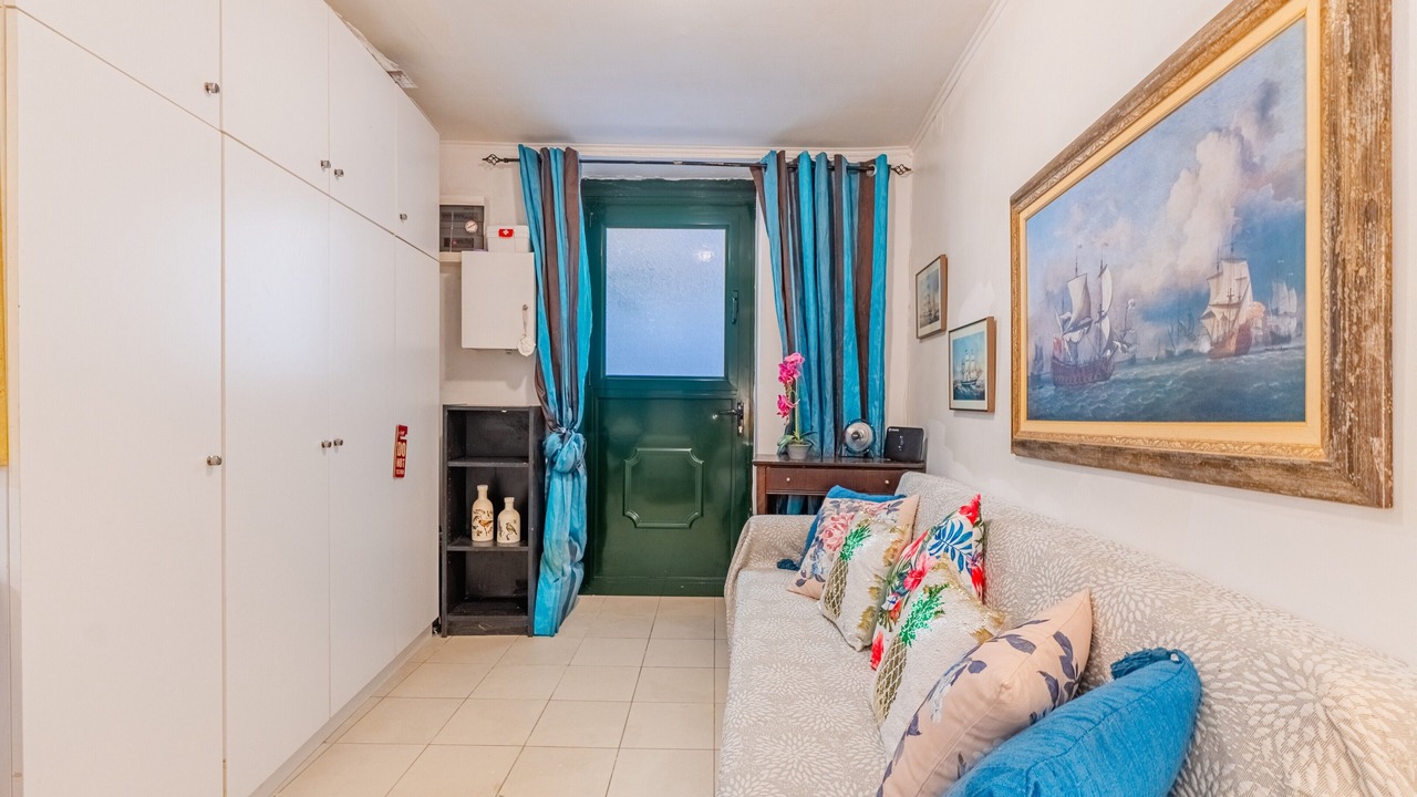 Photo of Livingroom in Old Town