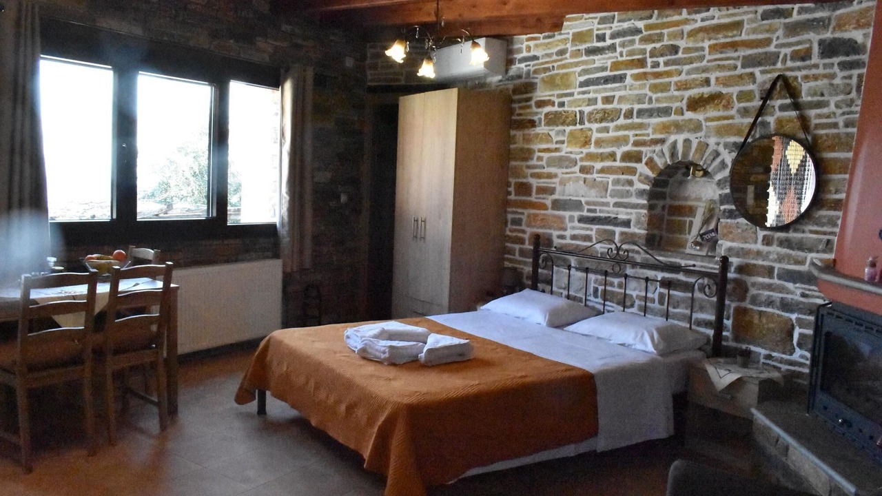 Photo of Bedroom in Ovrios