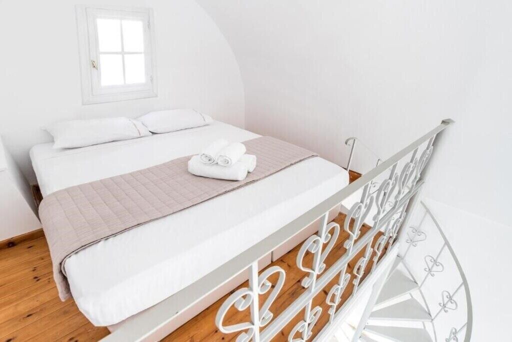 Photo of Bedroom in Perissa