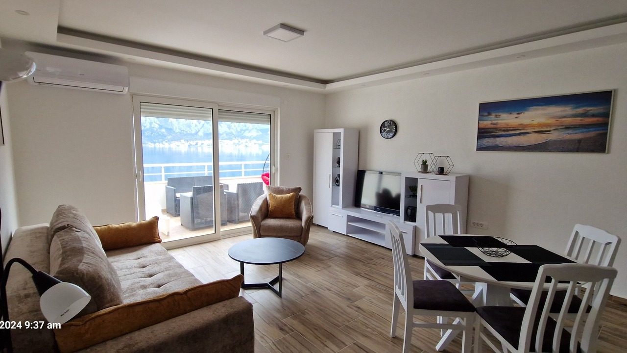 Photo of Livingroom in Prcanj