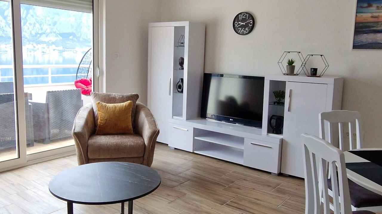 Photo of Livingroom in Prcanj