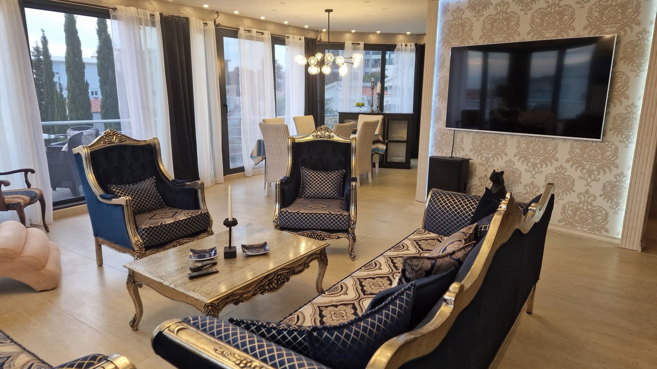 Photo of Livingroom in Bar