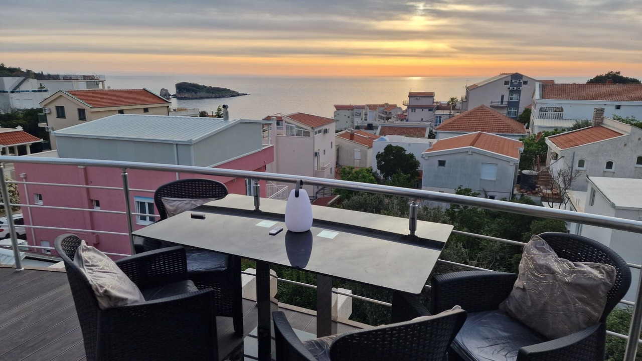 Photo of Outdoor in Bar