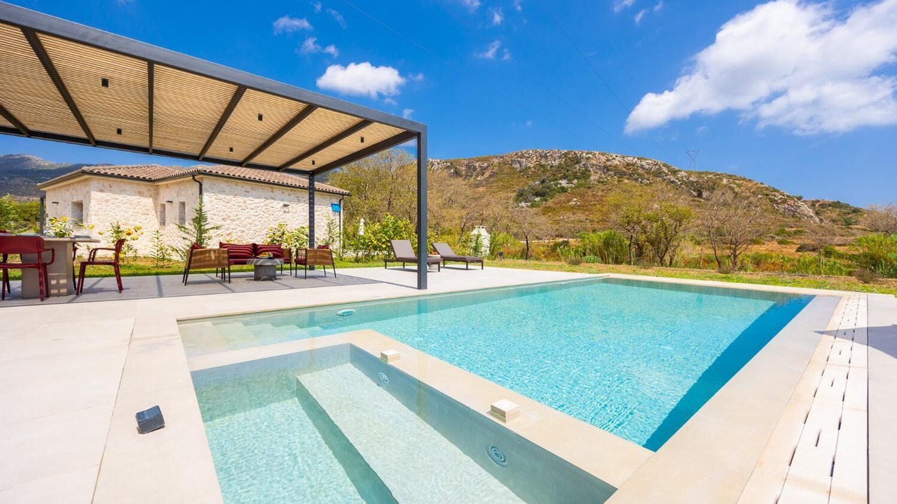 Photo of Outdoor in Kateleios