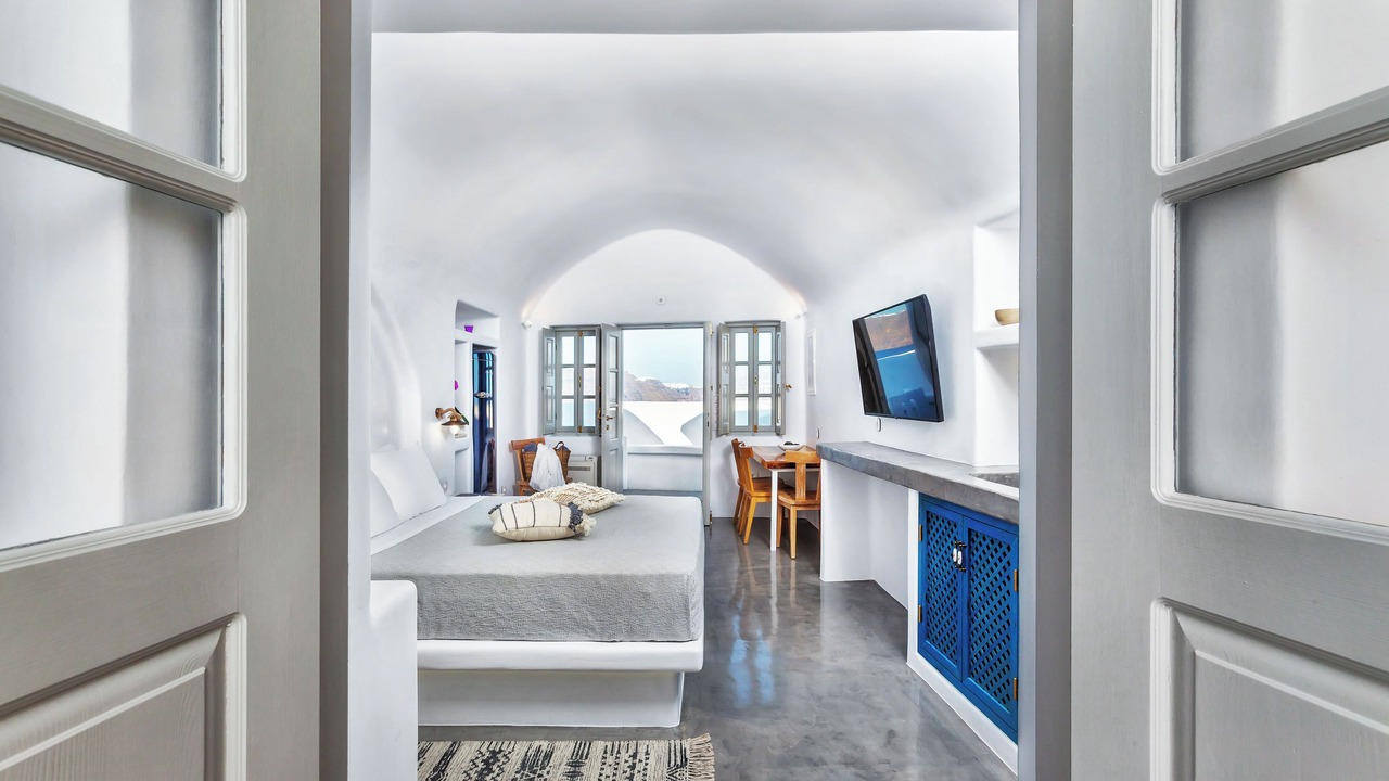 Photo of Bedroom in Oia