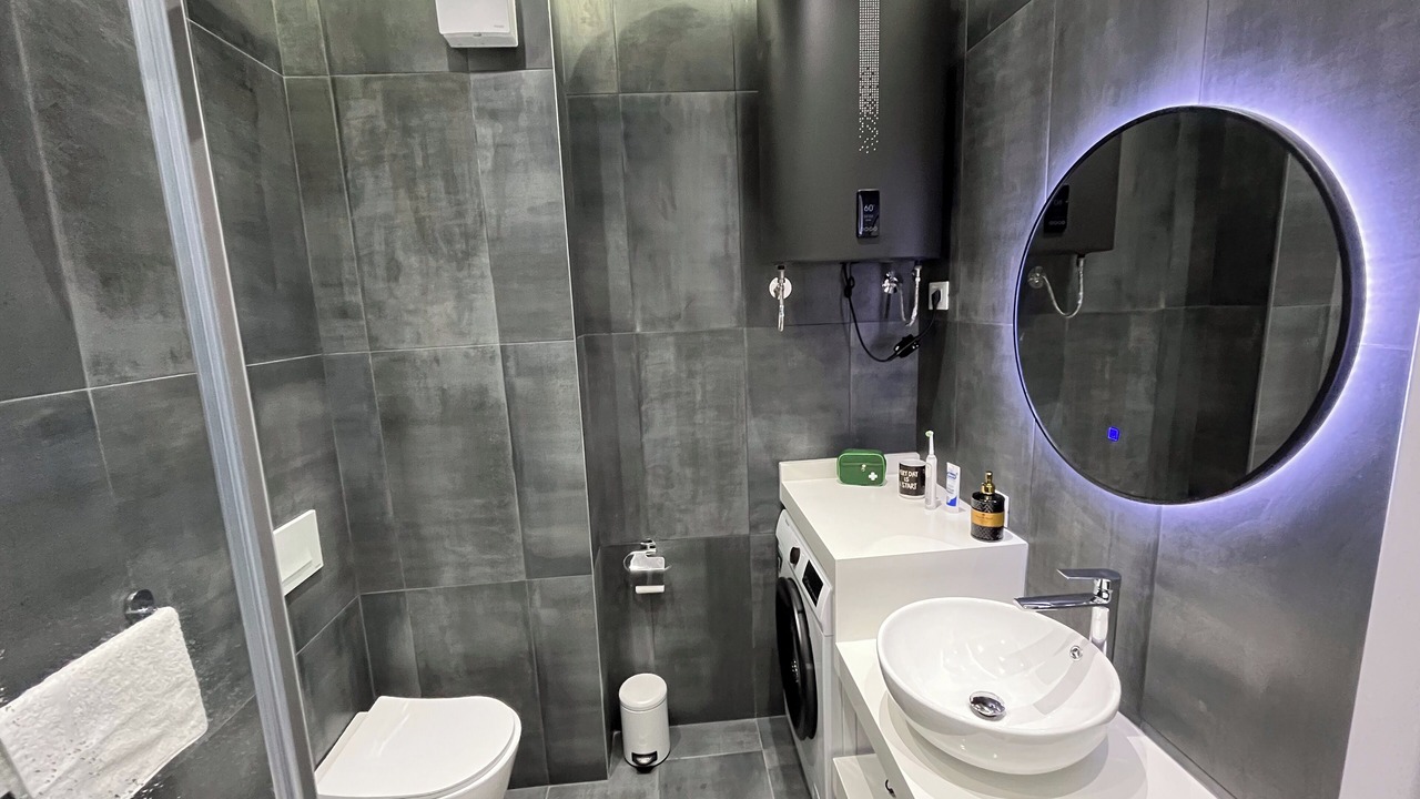 Photo of Bathroom in Golem