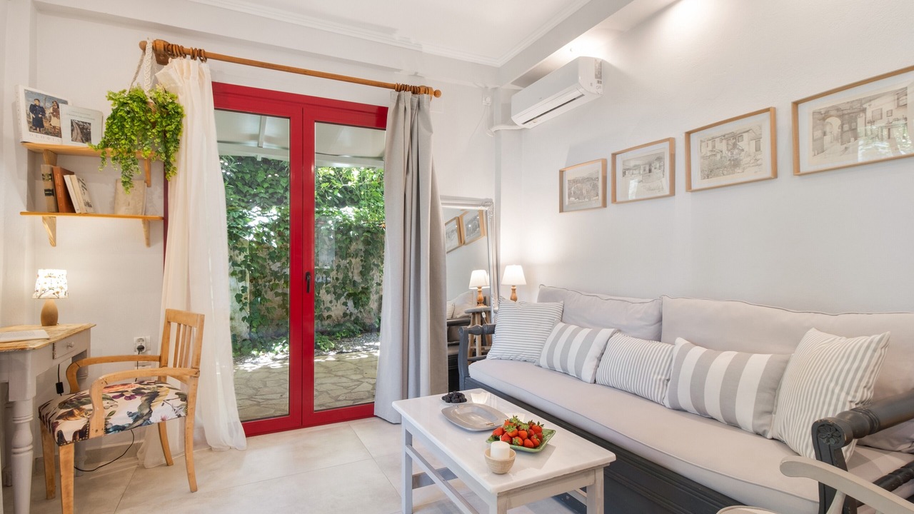 Photo of Livingroom in Katouna