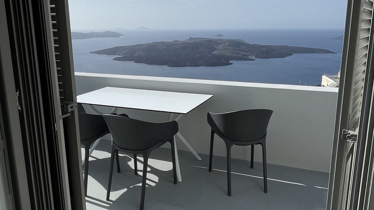 Photo of Bedroom in Fira