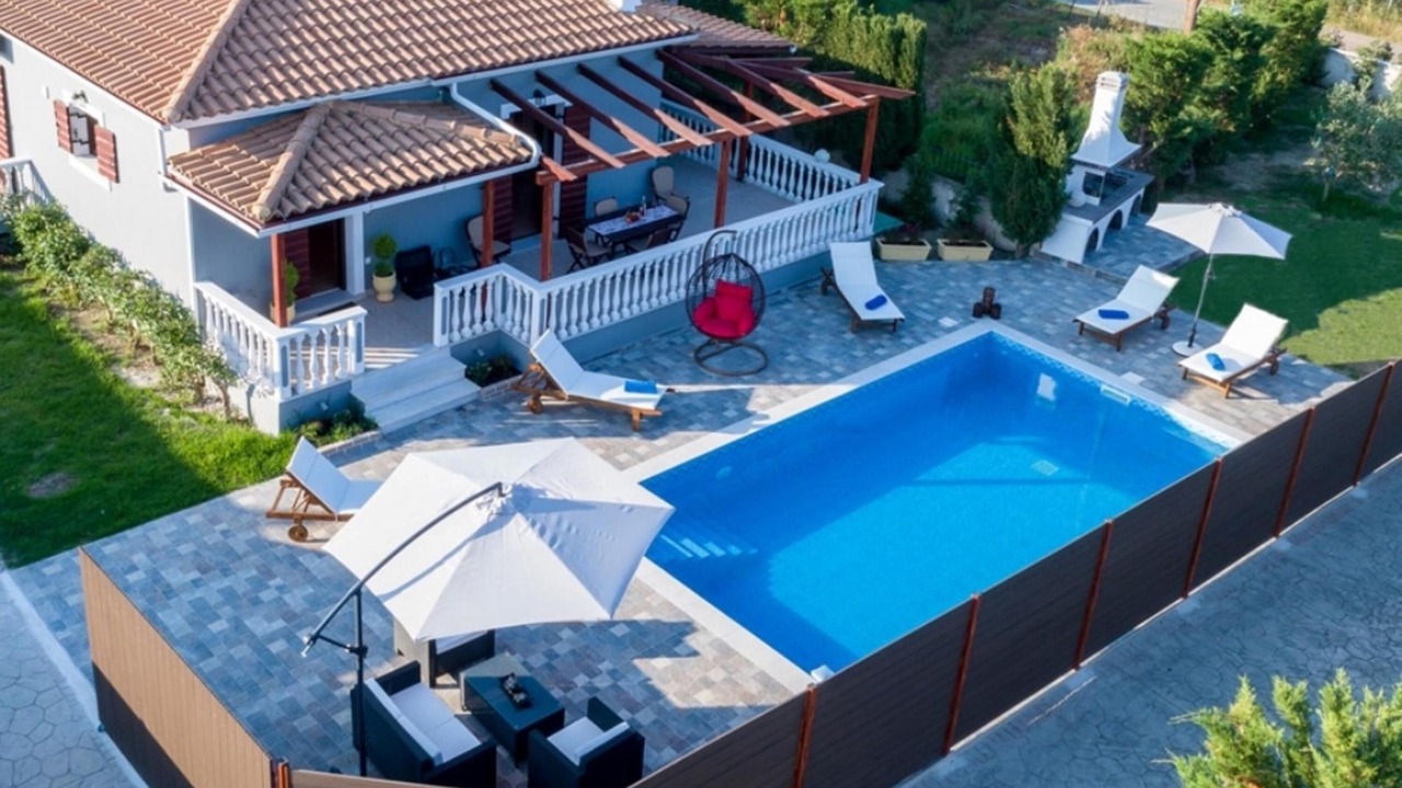 Photo of Outdoor in Neromilos