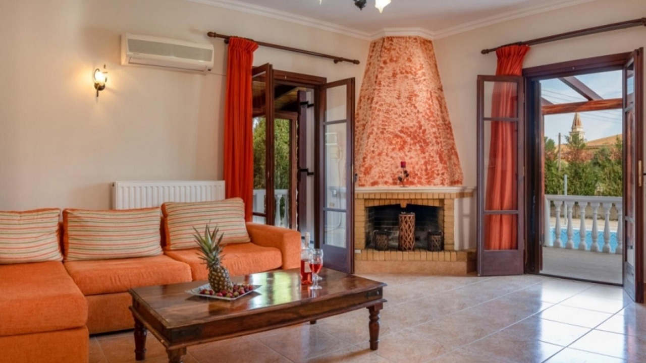 Photo of Livingroom in Neromilos