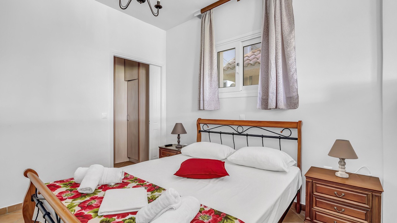 Photo of Bedroom in Parisata