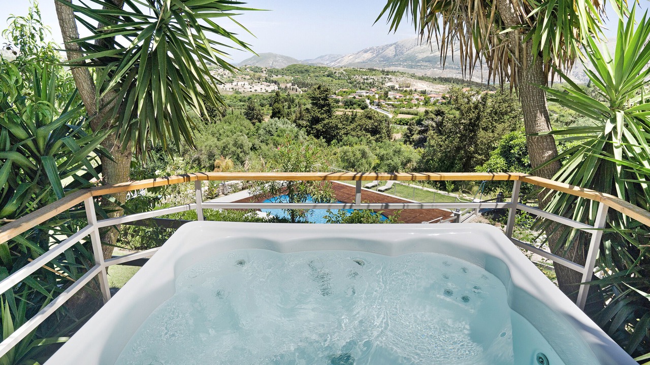 Photo of Outdoor in Parisata