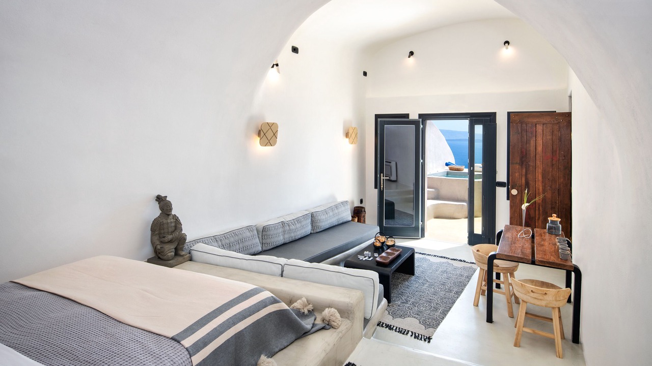 Photo of Bedroom in Oia
