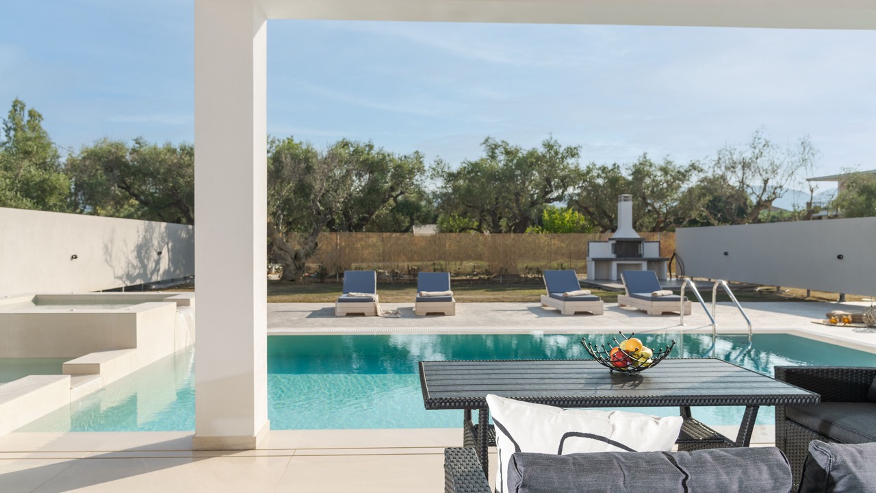 Photo of Outdoor in Neromilos