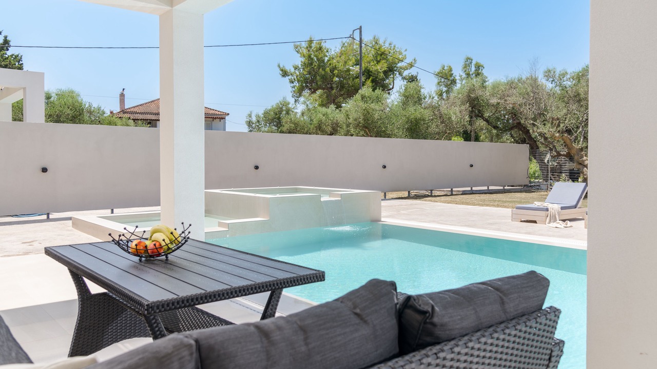 Photo of Outdoor in Neromilos