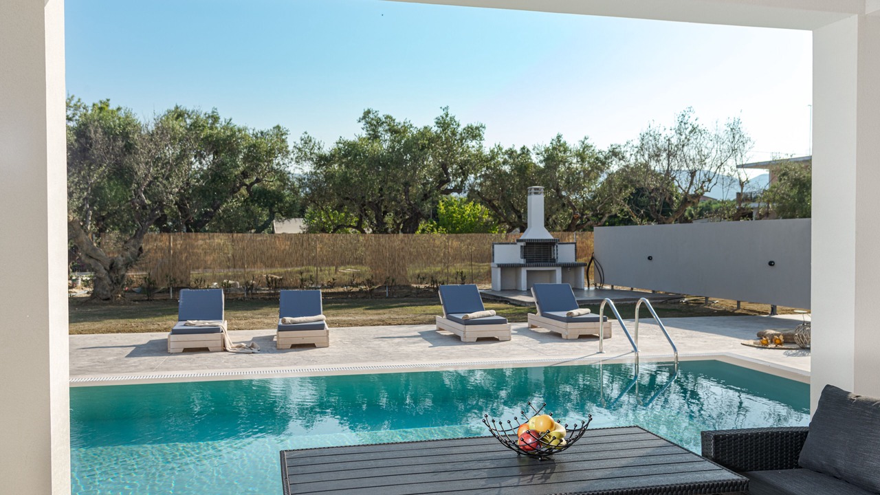 Photo of Outdoor in Neromilos