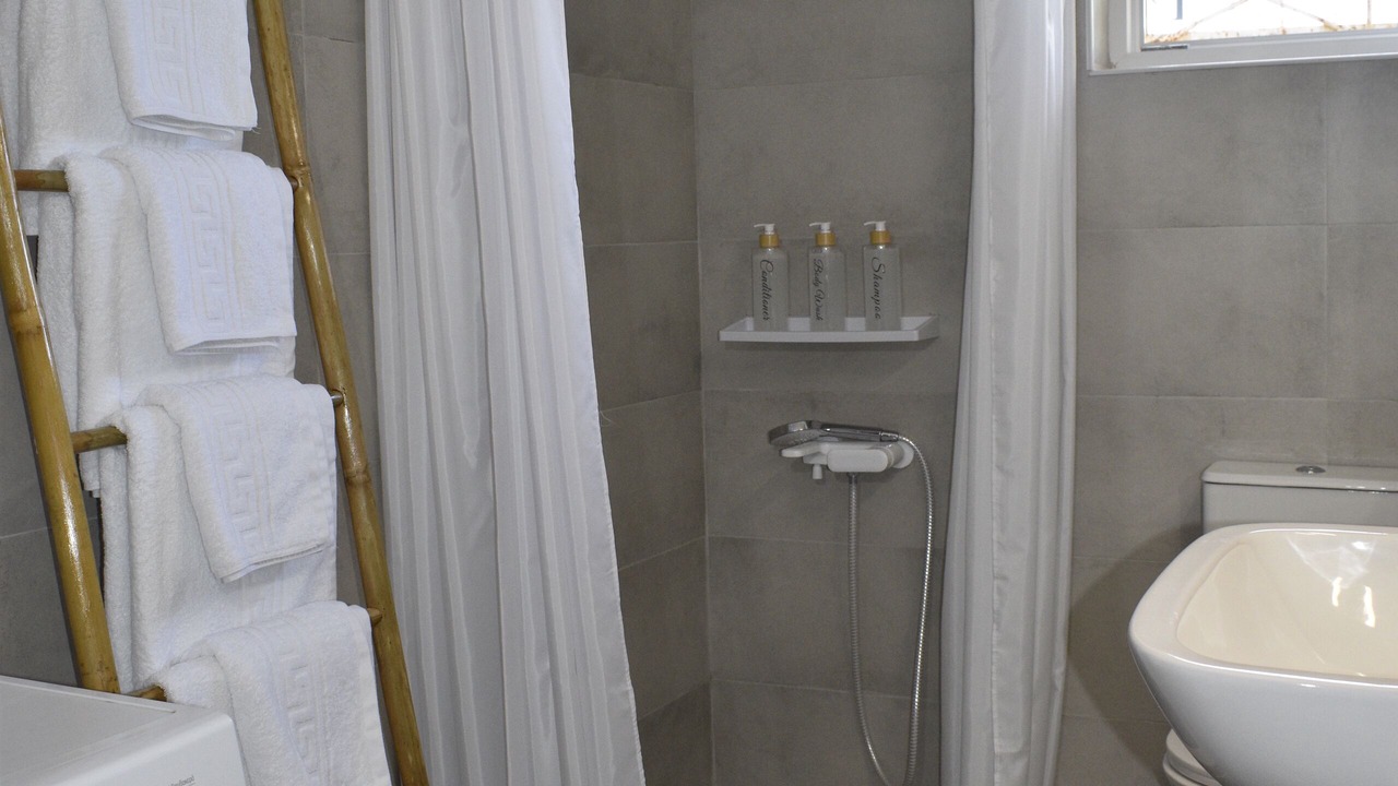 Photo of Bathroom in Kourtakion