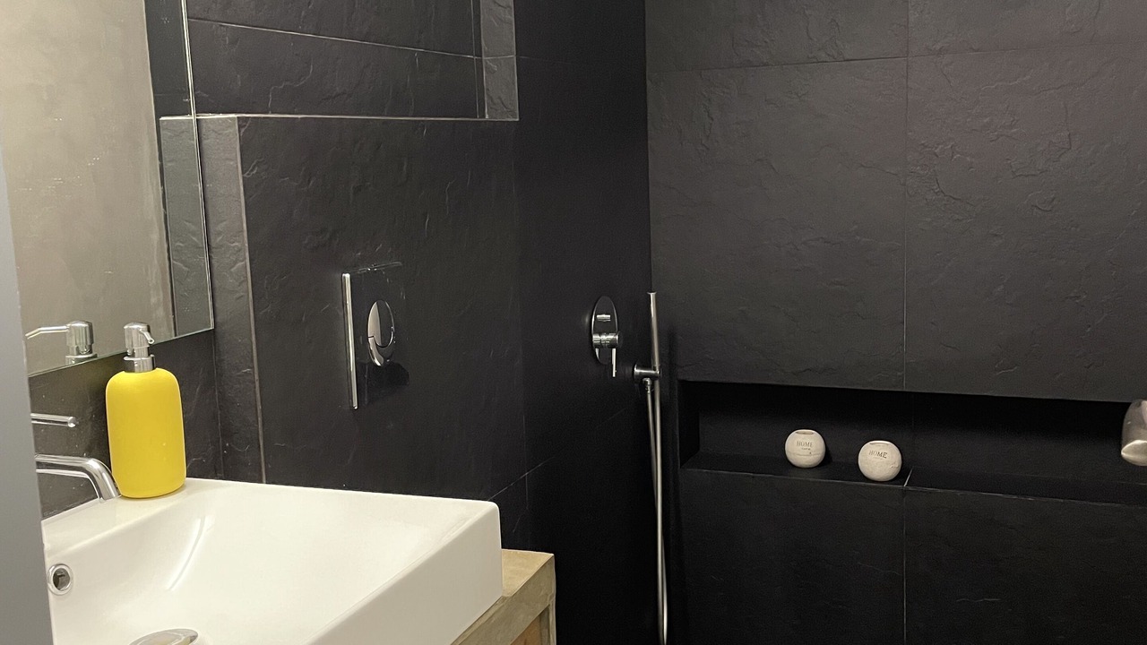 Photo of Bathroom in Marousi