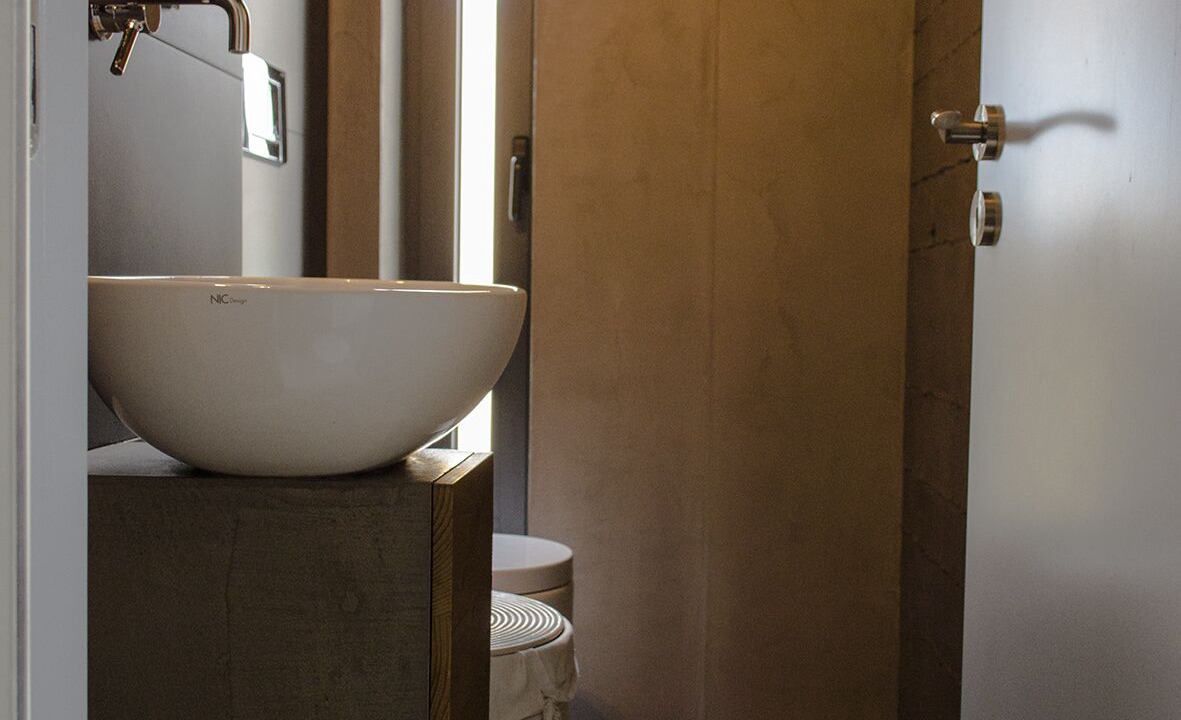 Photo of Bathroom in Marousi