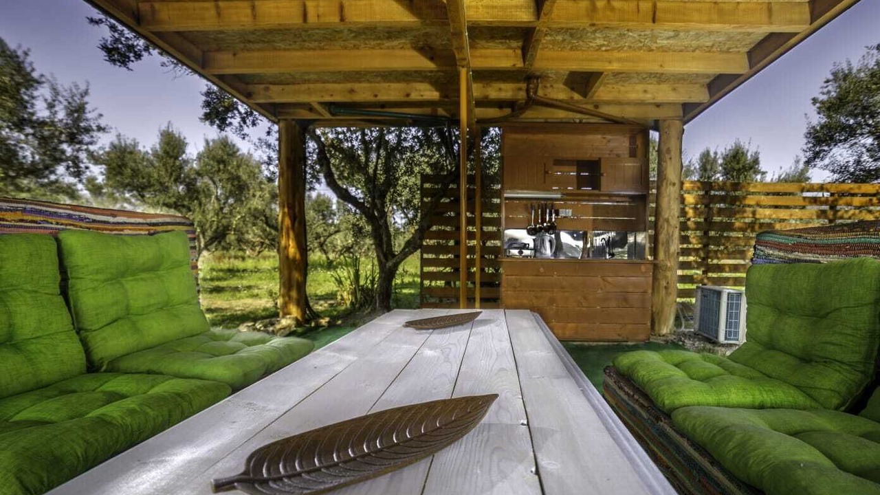 Photo of Outdoor in Neromilos