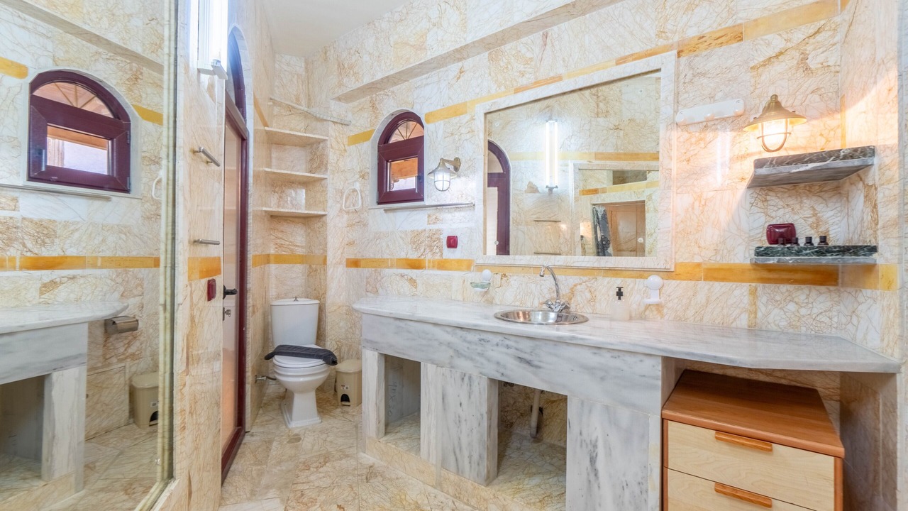 Photo of Bathroom in Gaios