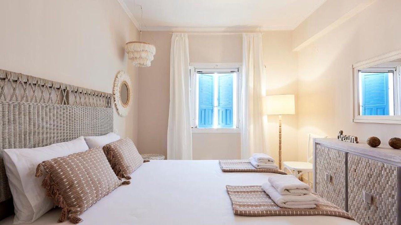 Photo of Bedroom in Adamas