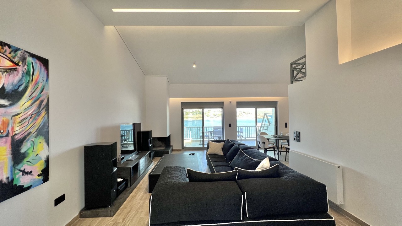 Photo of Livingroom in Lavreotiki