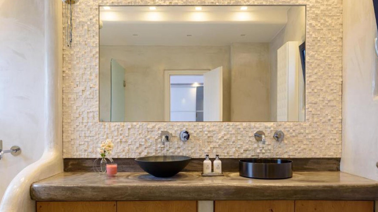 Photo of Bathroom in Exo Gialos