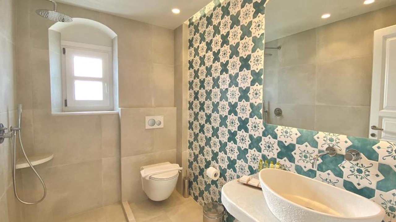 Photo of Bathroom in Exo Gialos