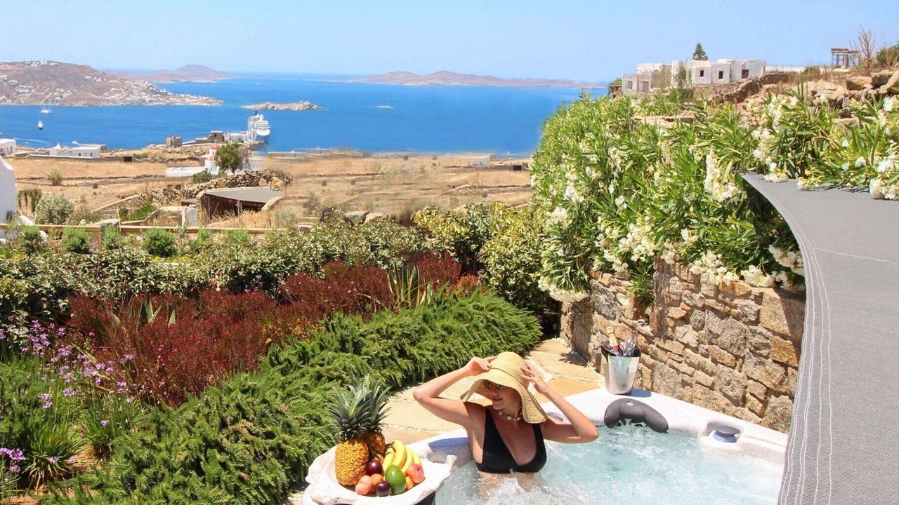 Photo of Others in Mykonos Town