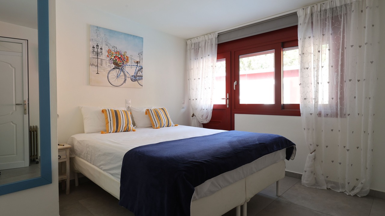 Photo of Bedroom in Kontos