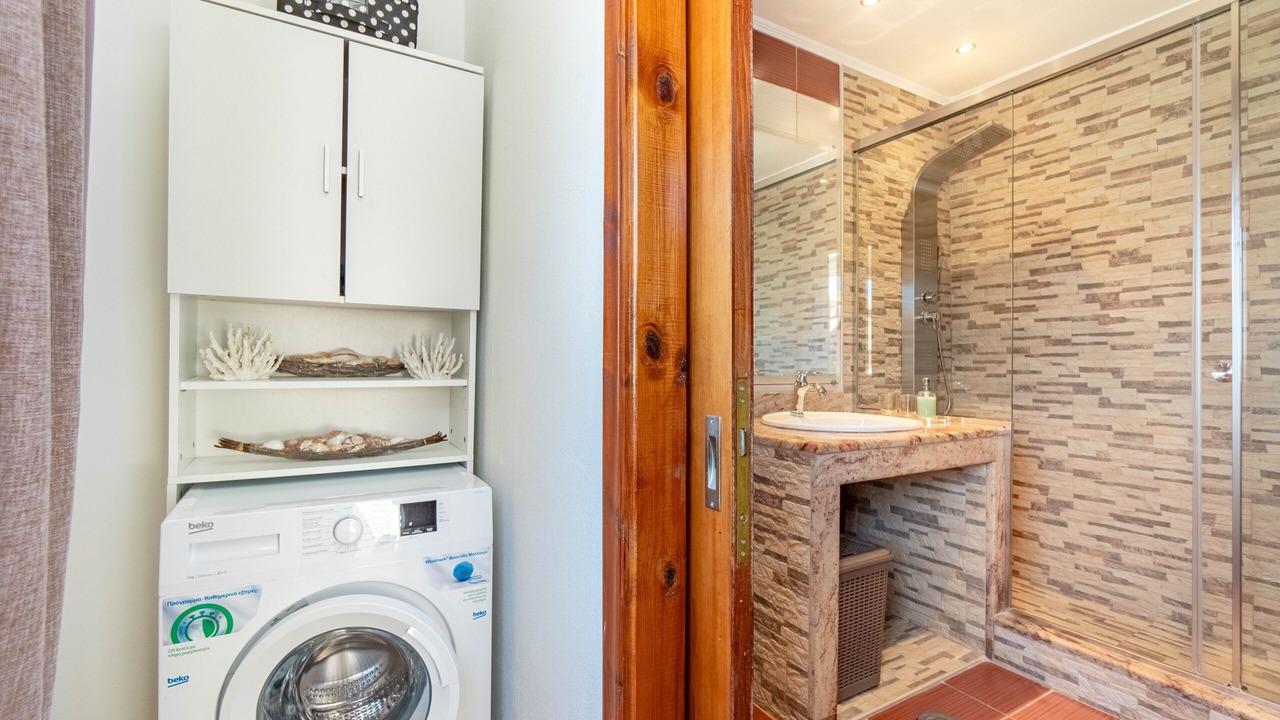 Photo of Bathroom in Lakones