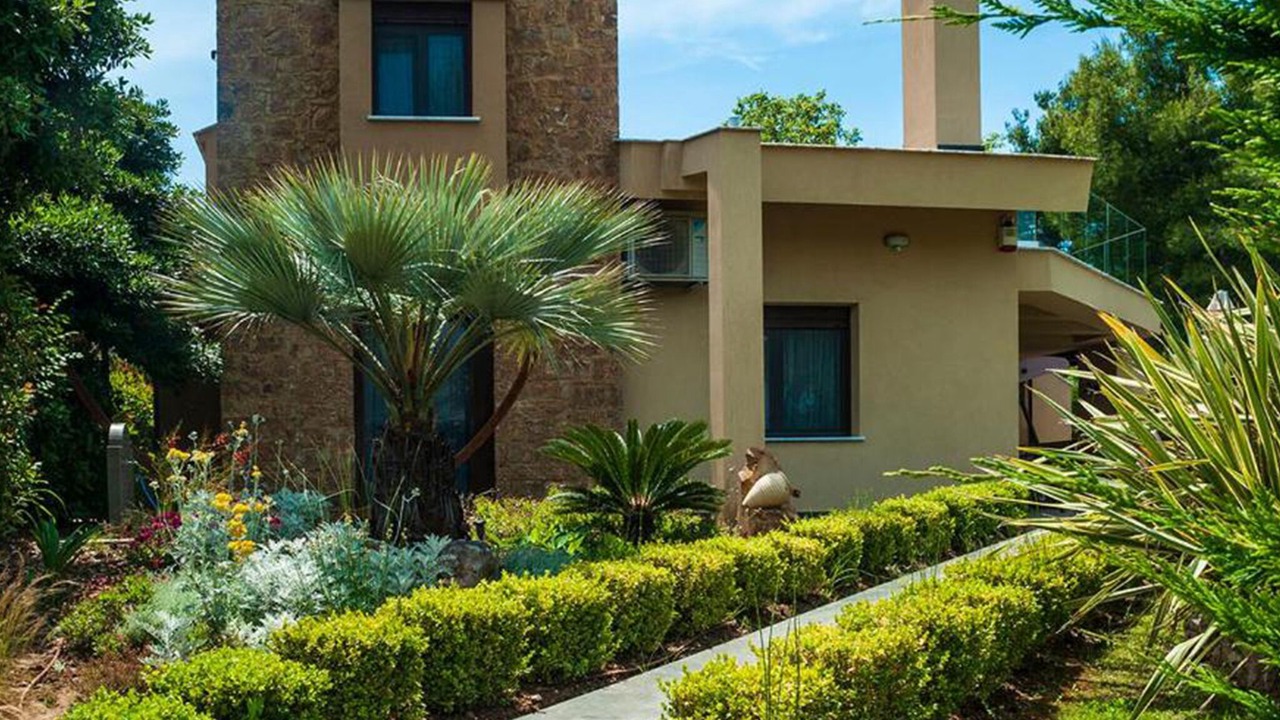 Photo of Outdoor in Sane