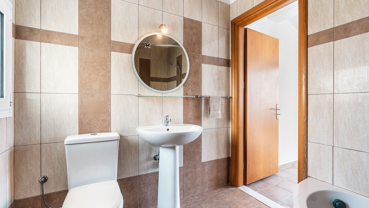 Photo of Bathroom in Gennadi
