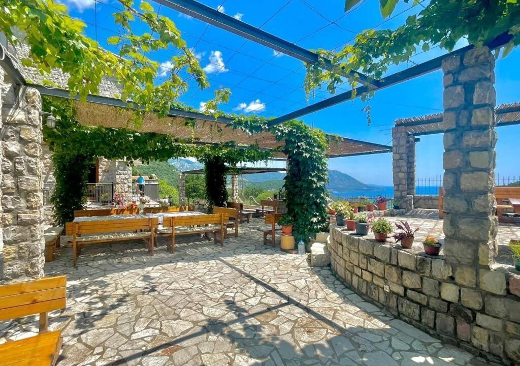 Photo of Patio Balcony in Podostrog