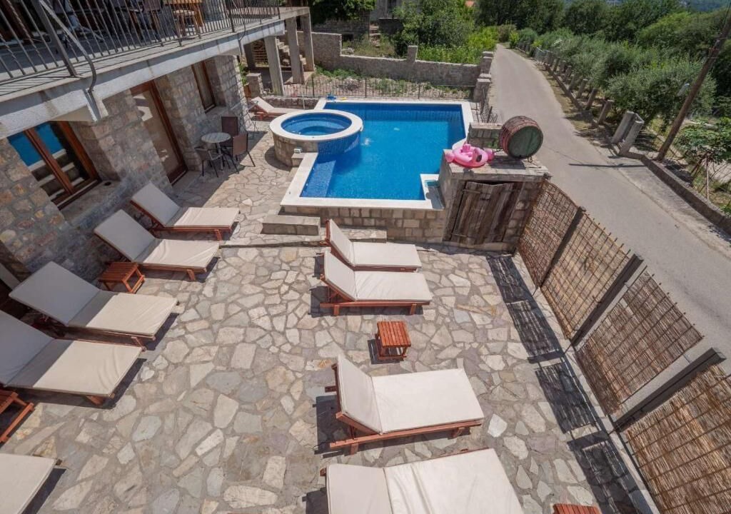 Photo of Outdoor in Podostrog