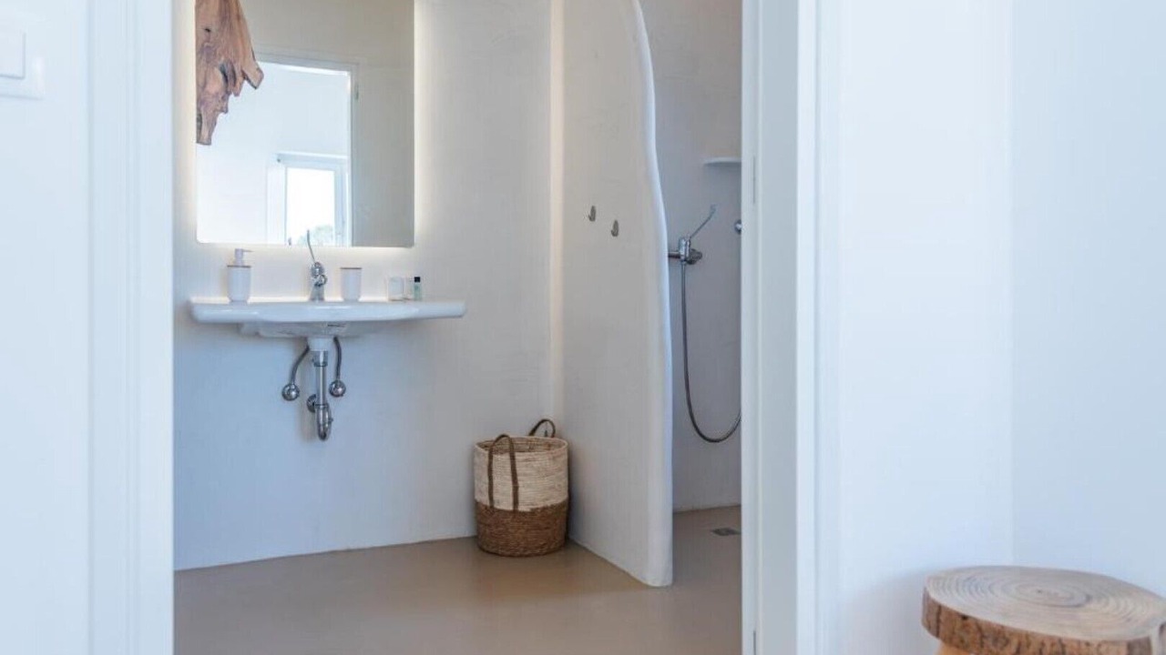 Photo of Bathroom in Piso Livadi