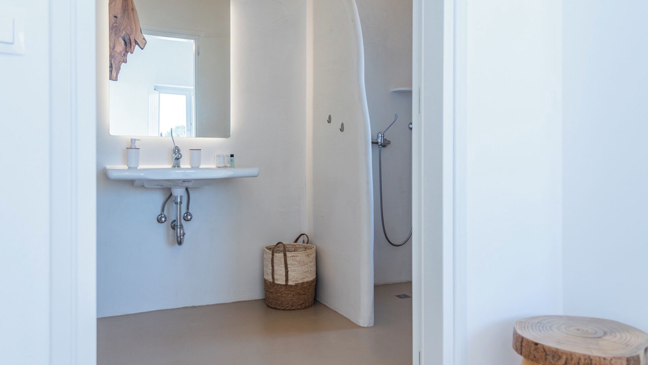 Photo of Bathroom in Piso Livadi