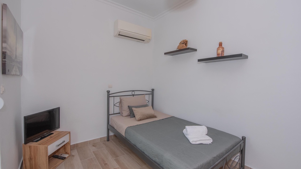 Photo of Bedroom in Rhodes Town
