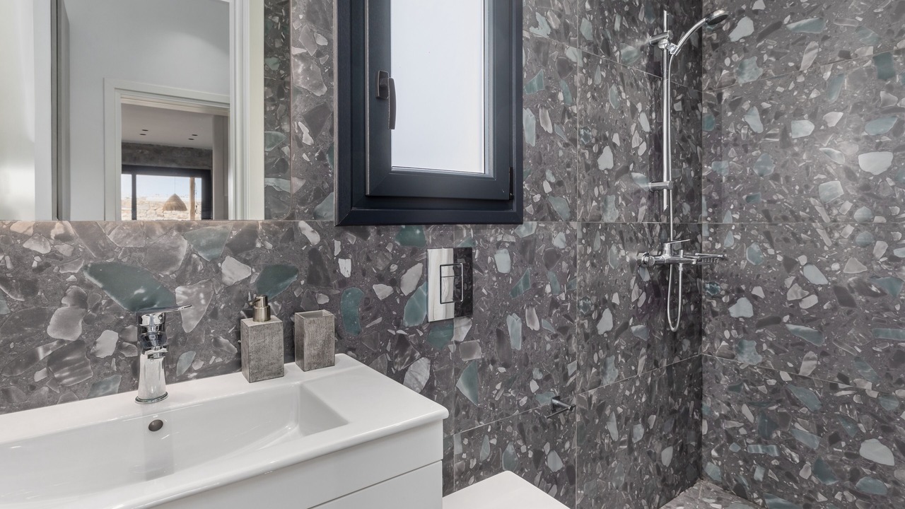 Photo of Bathroom in Ano Mera