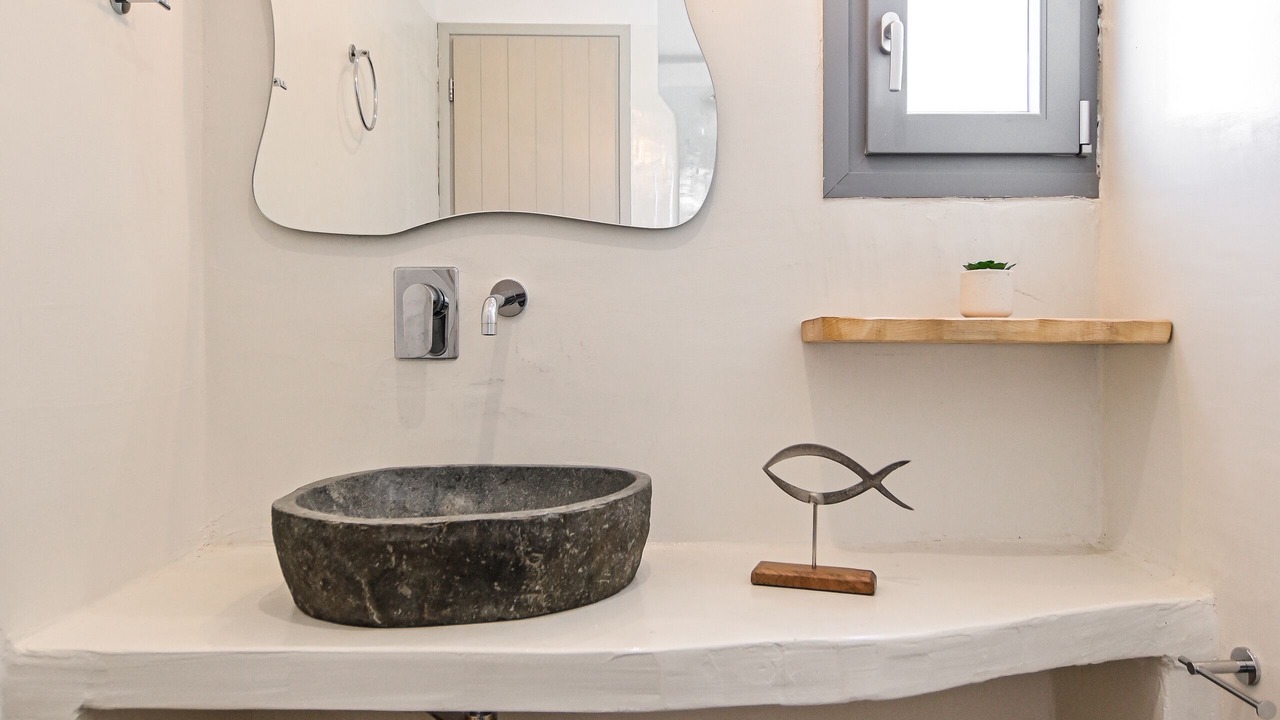 Photo of Bathroom in Naxos