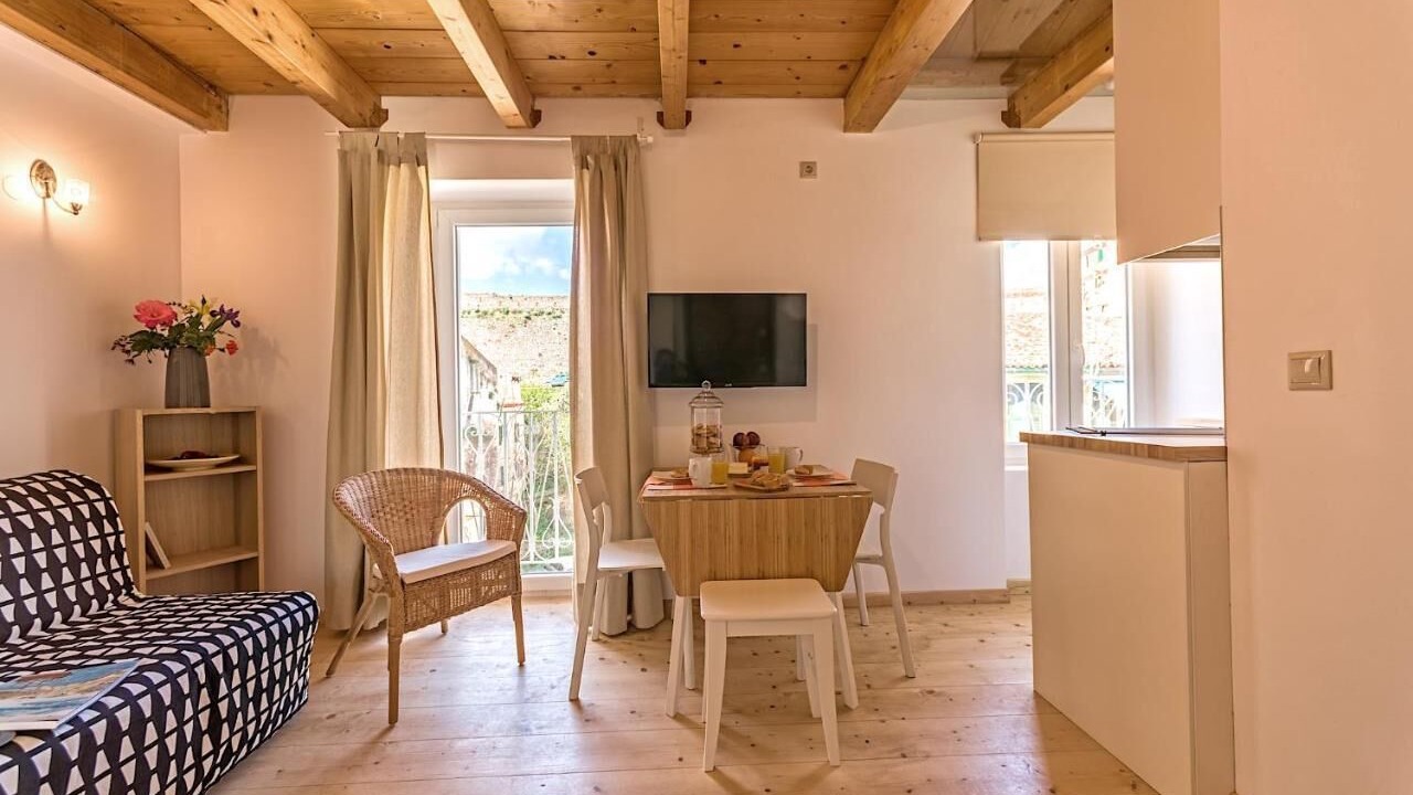 Photo of Livingroom in Old Town