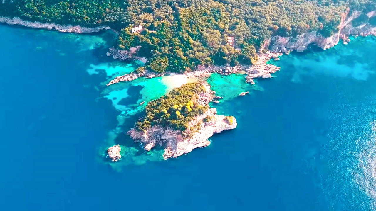 Photo of Others in Lakones