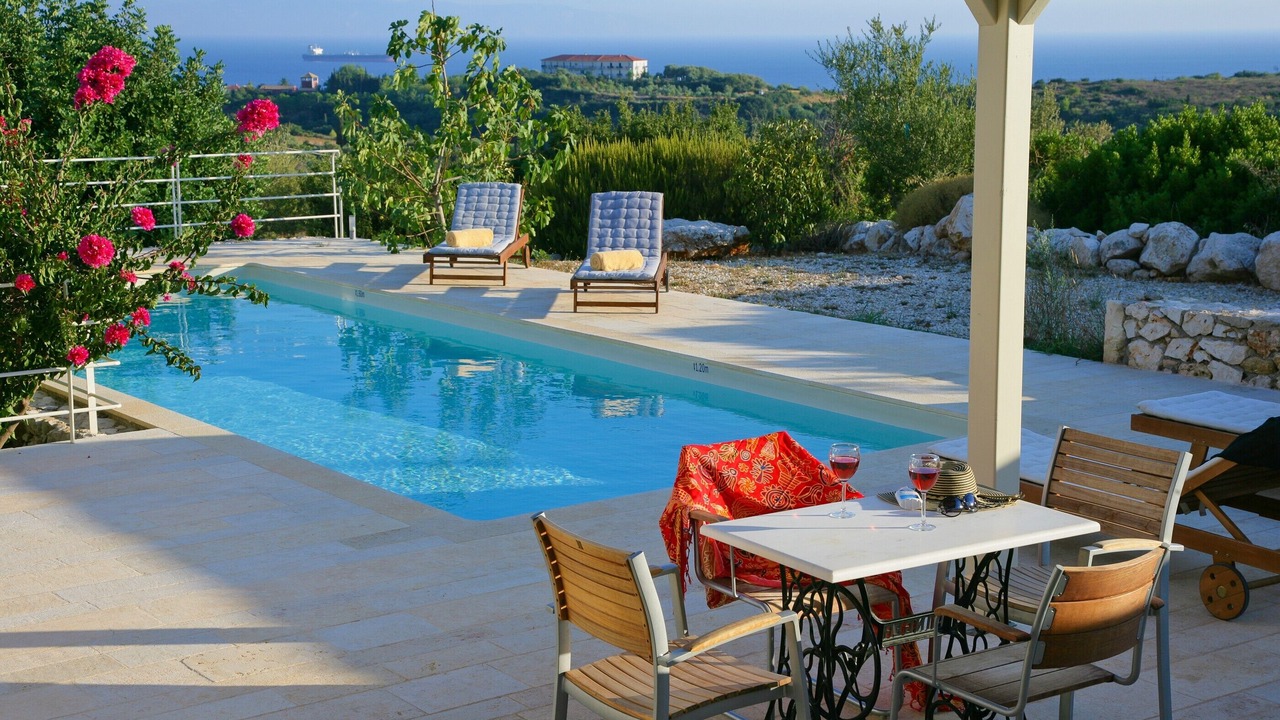 Photo of Outdoor in Karavados