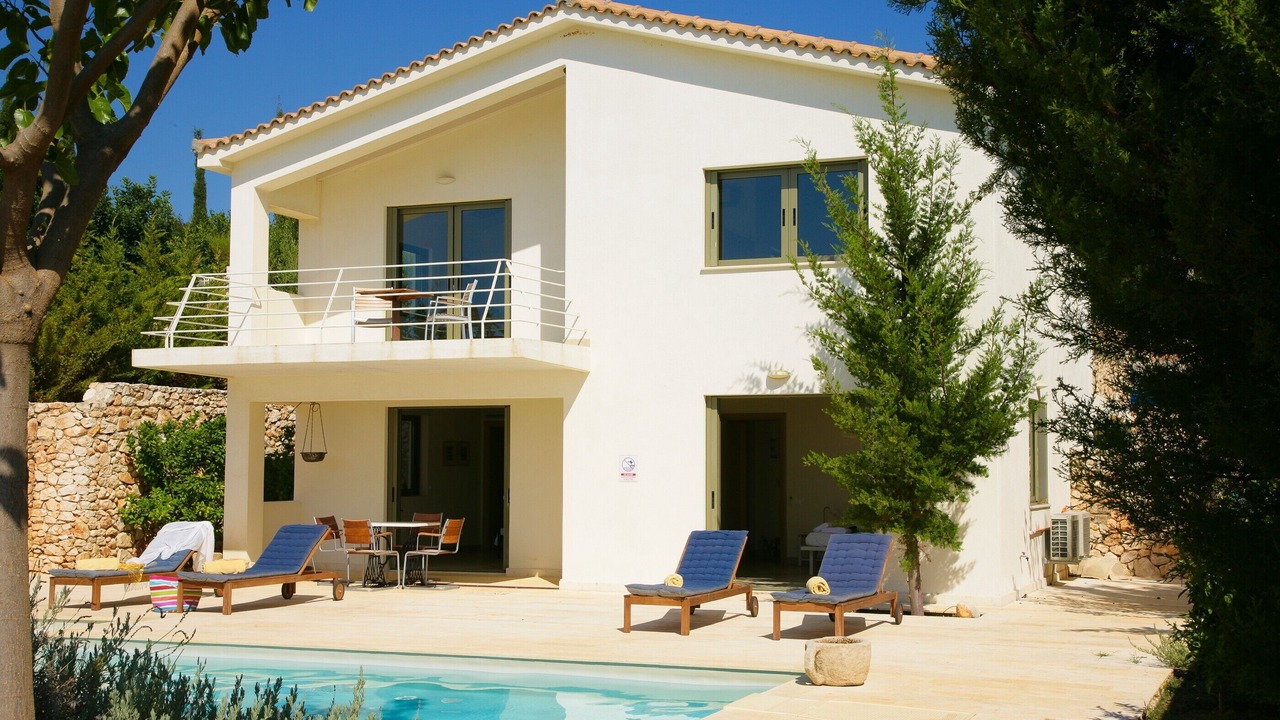 Photo of Outdoor in Karavados
