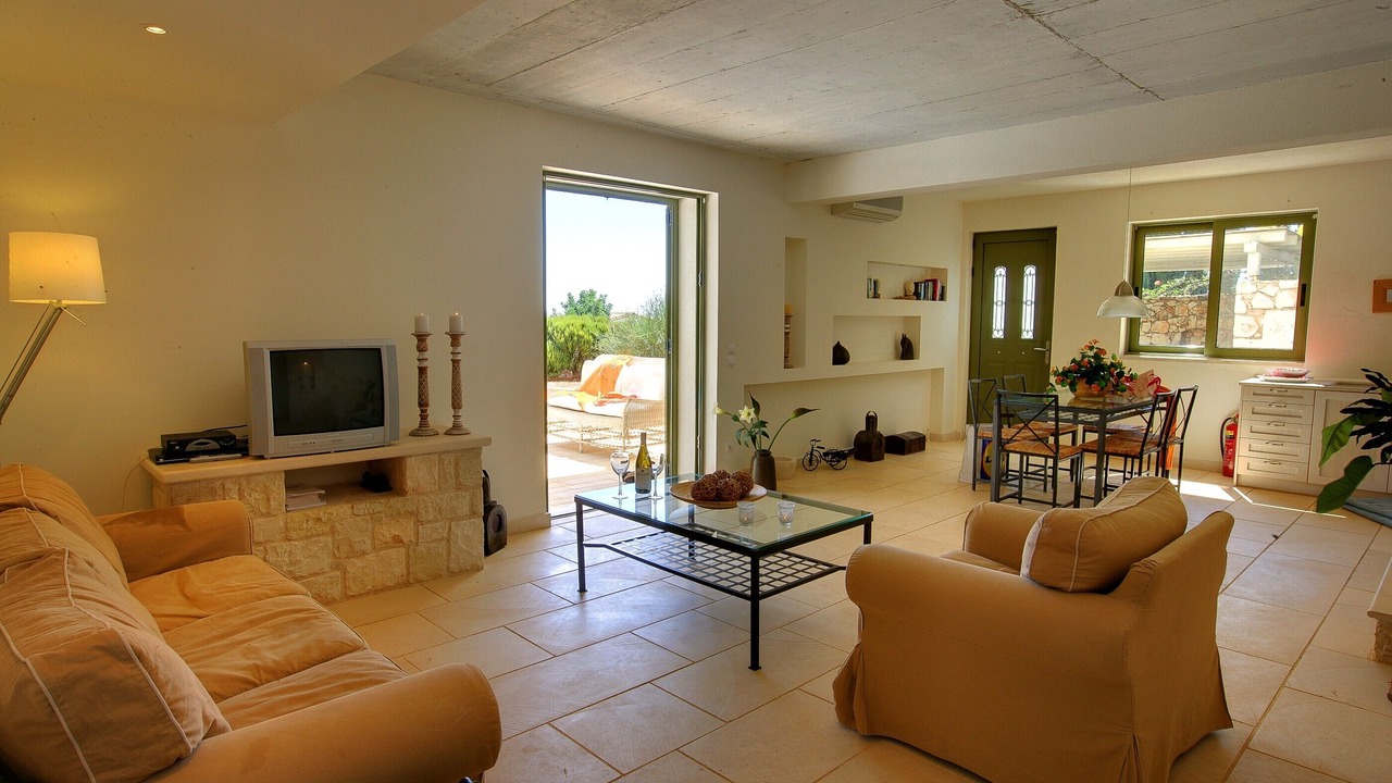 Photo of Livingroom in Karavados